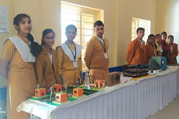 On 14th Jan2023 Saturday our school organized a science & Art exhibition. A number of students from various classes participated in the exhibition that started at 9:30am and was open to all the parents and the students of the school. 
